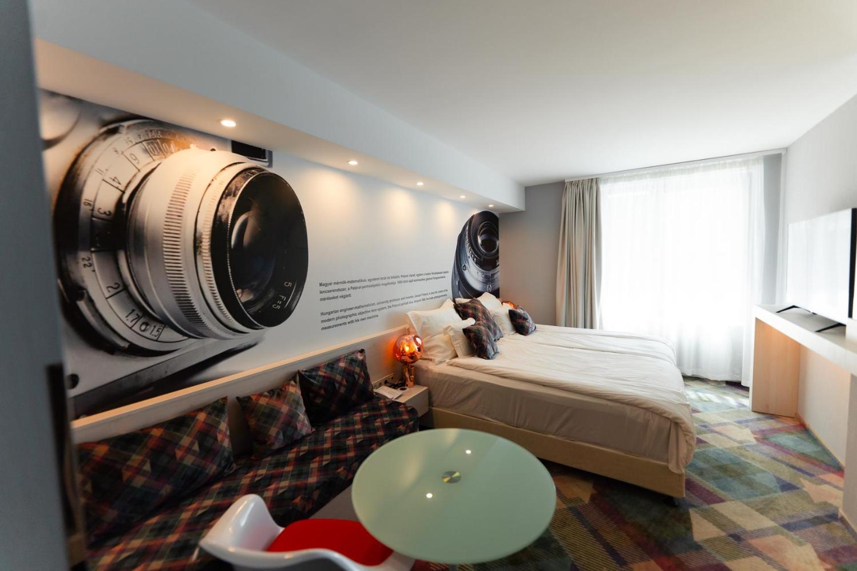 Science Hotel Premium Szeged Exteriör bild